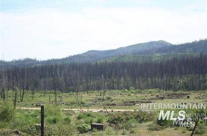 2nd image of 4076 Lester Creek Rd