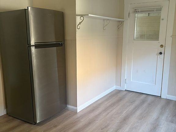Kitchen - laundry door