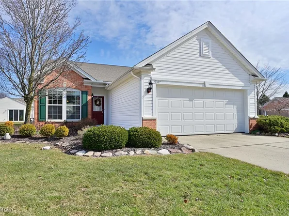9387 Saw Mill Dr, North Ridgeville, OH 44039