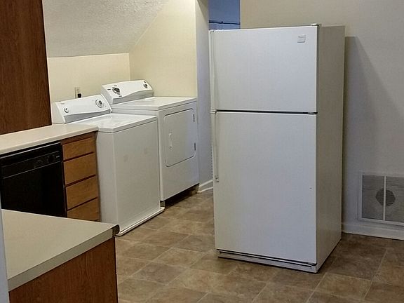 3rd image of 461 E Brandeis Ave #2