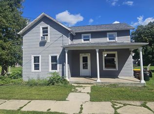 419 N Lee St, Davis, IL 61019