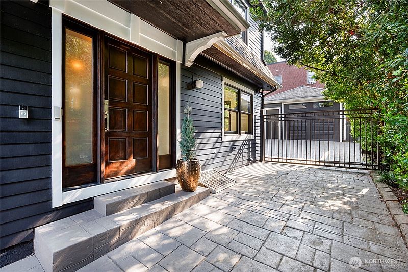 2nd image of 734 10th Avenue E