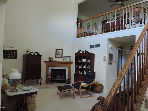 Living Room with Gas Fireplace