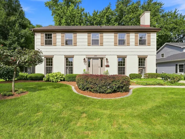 184 Spring Ave, Glen Ellyn, IL 60137