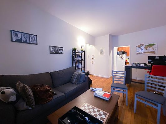 3rd image of 240 W 20th St APT 1B