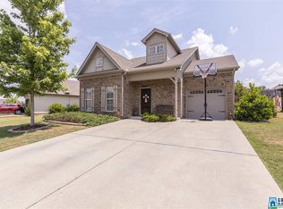 1067 Emerald Ridge Dr, Calera, AL 35040