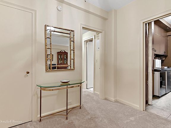 5th image of 220 Madison Ave APT 9D