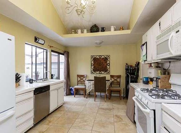 4th image of 1211 W Channel Islands Blvd #1211