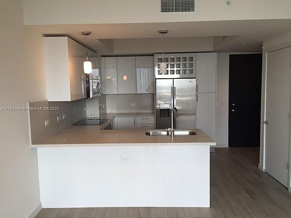 3rd image of 999 SW 1st Ave APT 2410