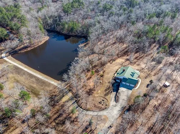 380 Day St, Molena, GA 30258