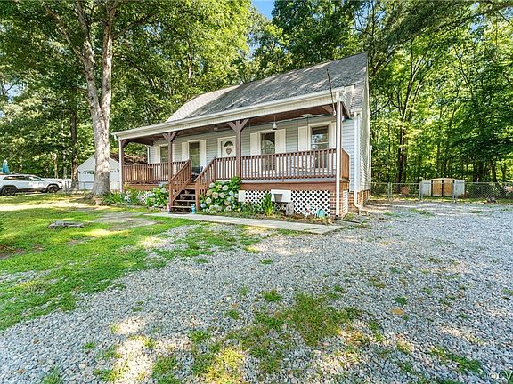 3rd image of 23810 Sparrow Ct