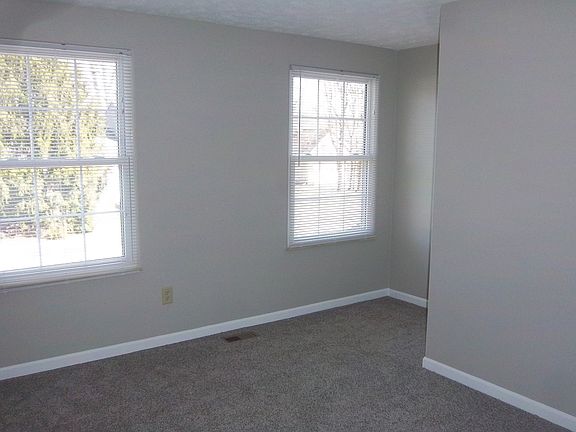 5th image of 8234 Ontario Ln