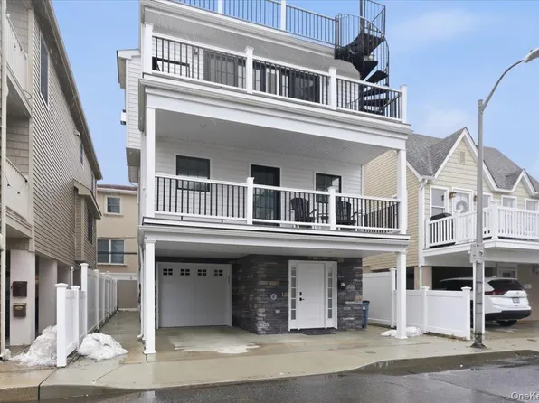 97 Wisconsin Street, Long Beach, NY 11561