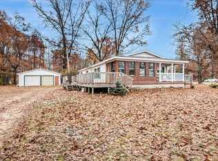 3260 W Ridge St, White Cloud, MI 49349