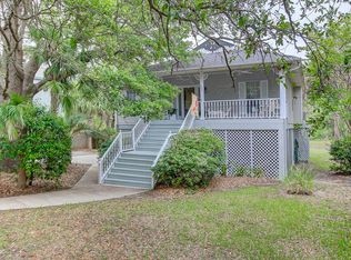 402 W Cooper Ave, Folly Beach, SC 29439
