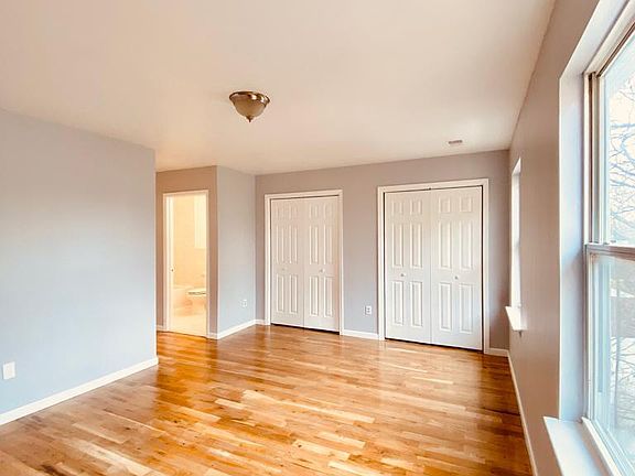 5th image of 261 Halladay St #3A