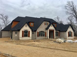 707 NE Saddle Ridge Rd, Bentonville, AR 72712