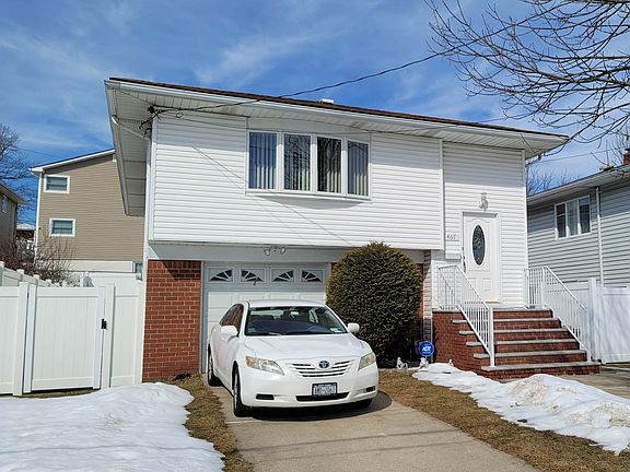 2nd image of 467 Durant Ave