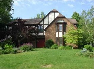 210 Timber Ridge Rd, Pittsburgh, PA 15238