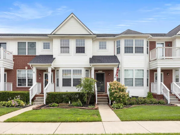 53754 Traditional Dr, Chesterfield, MI 48051