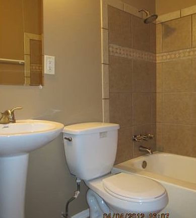 4th image of 4038 Geraldine Ave