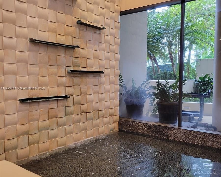 1st image of 19667 Turnberry Way APT 3G