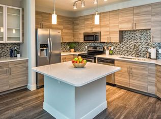 10603 Gandy Blvd N #101, Saint Petersburg, FL 33702