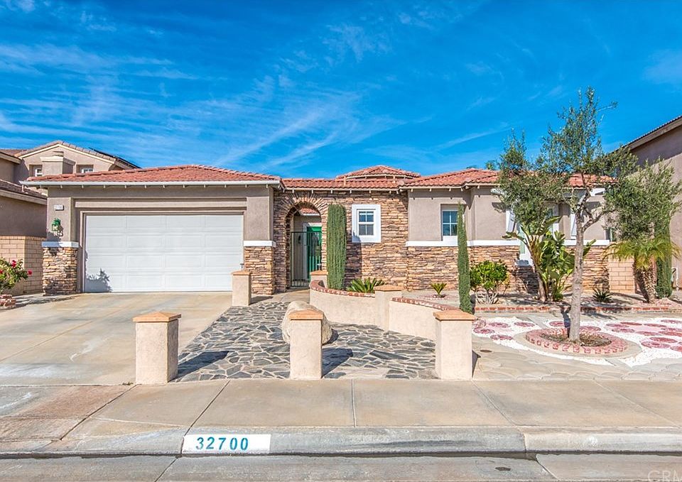 1st image of 32700 Summersweet Dr