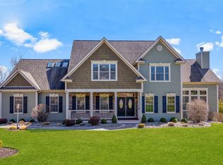 22 Caliburn Ct, Wappingers Falls, NY 12590