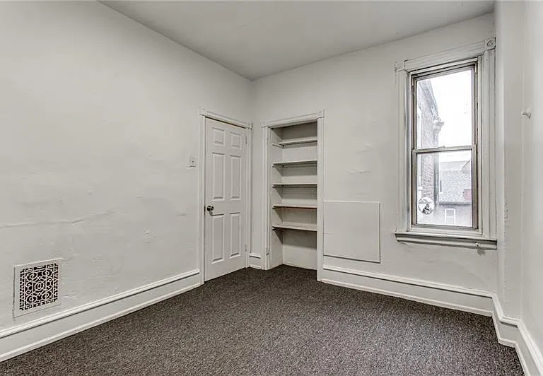 354 Ophelia St — Photo 17