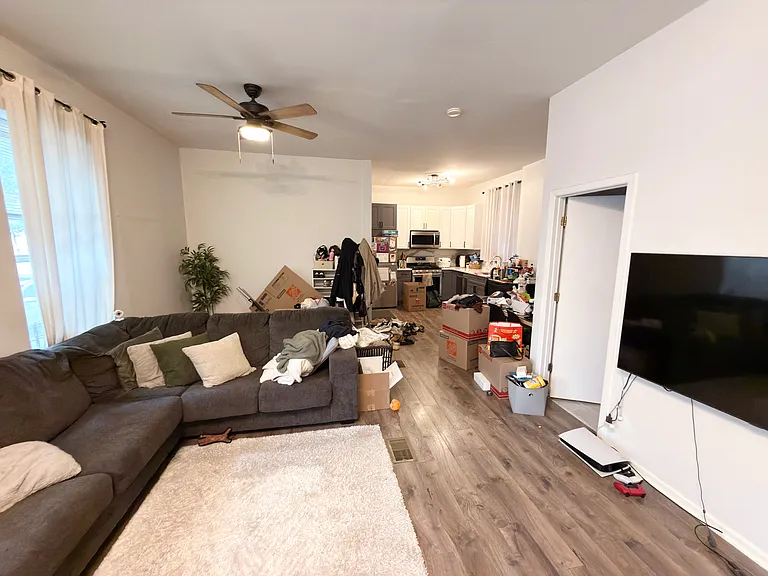 2724 W Chicago Ave #1 — Photo 1