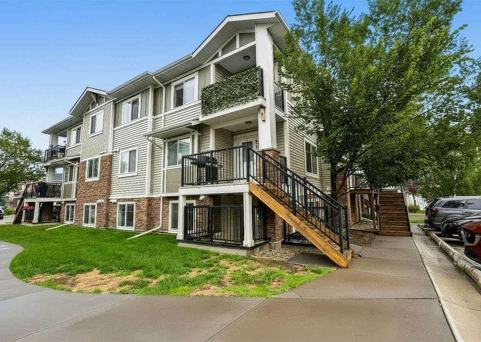 1st image of 300 SE Marina Dr #210