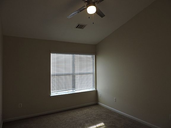 3rd image of 2306 Love Pl