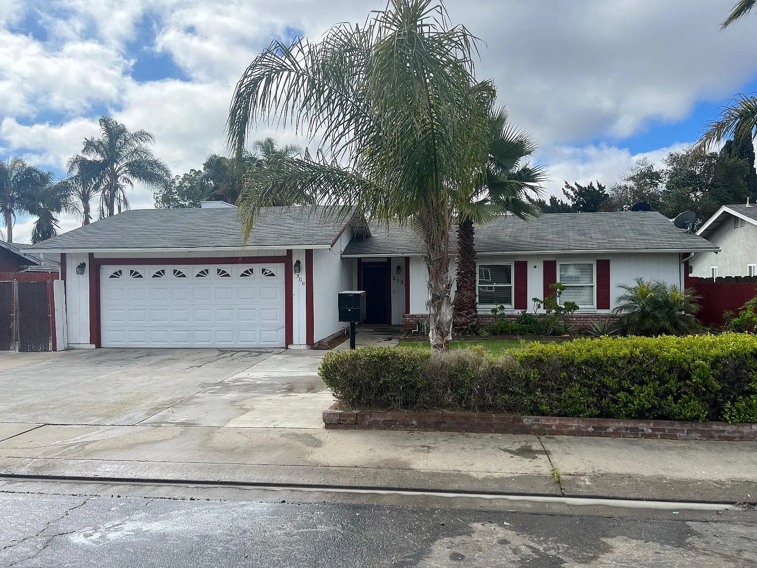 2308 Lavon Ln photo 1