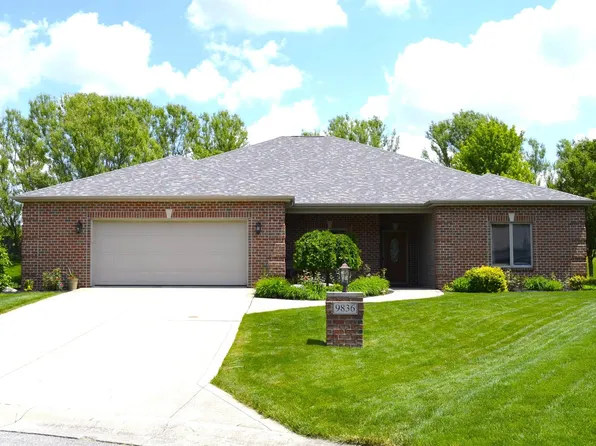 9836 Forest Creek Dr, Fort Wayne, IN 46835