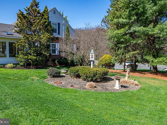 4th image of 2867 Pricetown Rd