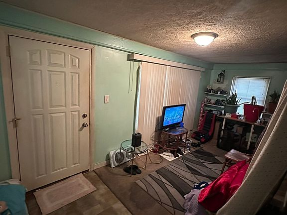3rd image of 5008 E Raymond St
