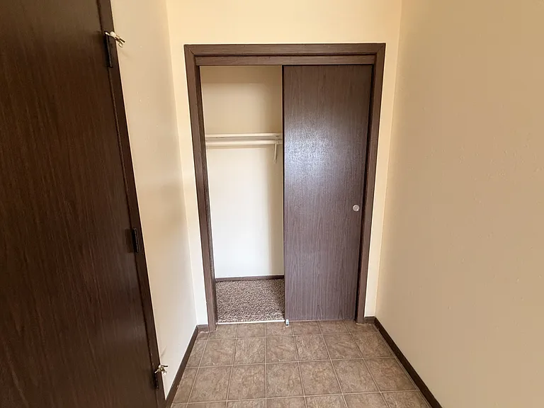 Kimberly Club Apartments — Photo 102