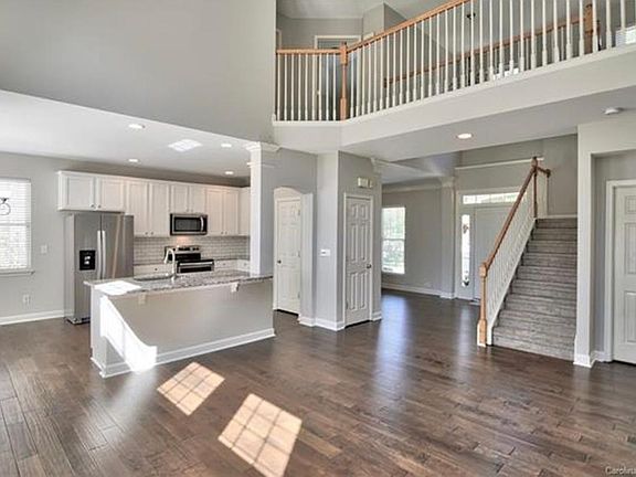 3rd image of 17012 Bridgeton Ln
