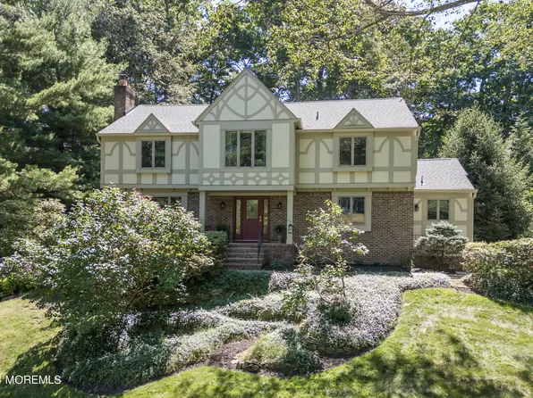 7 Scenic Way, Middletown, NJ 07748