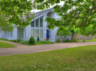 10506 S Sandusky Ave, Tulsa, OK 74137
