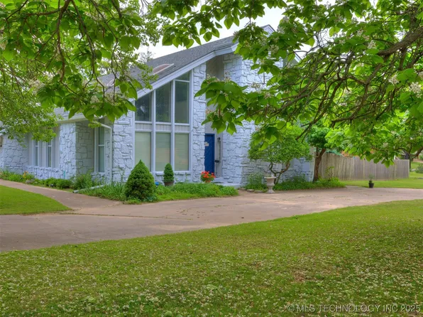 10506 S Sandusky Ave, Tulsa, OK 74137