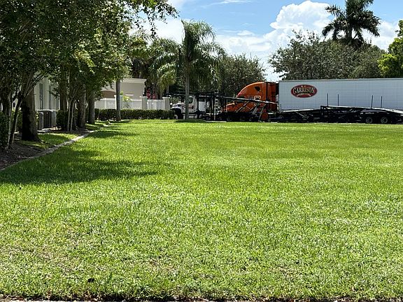 5th image of Lot 4 B NW Courtyard Circle