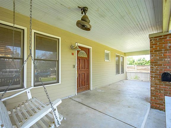 4th image of 434 NW 25th St