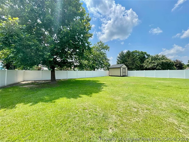 172 Finch Rd — Photo 24