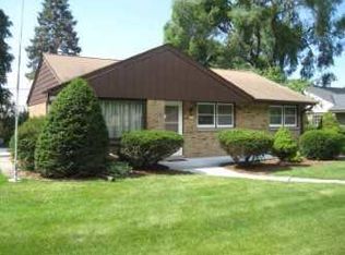 7003 W Kinnickinnic River Pkwy, Milwaukee, WI 53219