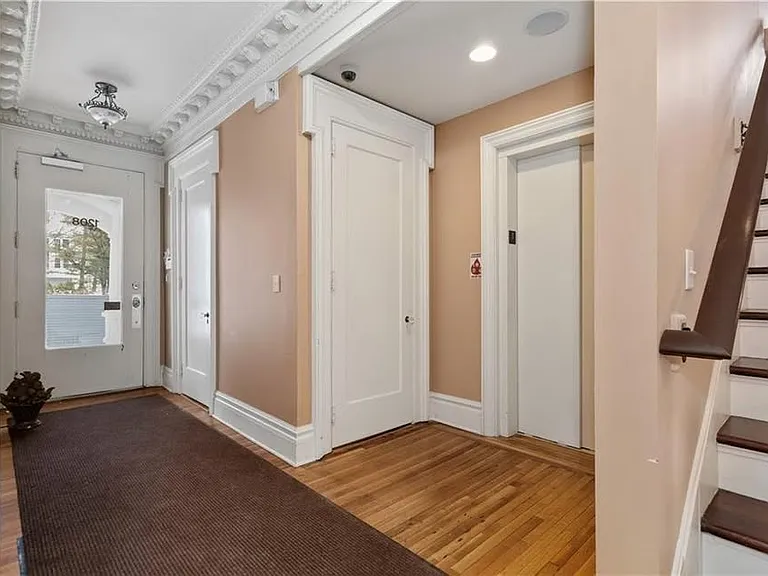 1208 James St #3 — Photo 13