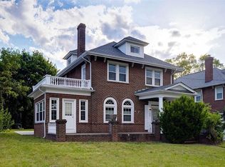 313 Woodmere Blvd, Woodmere, NY 11598