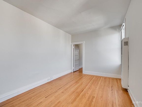 5th image of 773 Cole St APT 9
