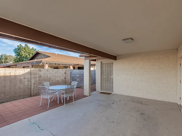 1949 E Inverness Cir — Photo 20